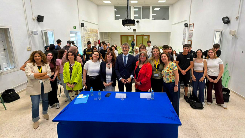 La educación tributaria llega al IES Ricardo Ortega con una jornada interactiva para el alumnado